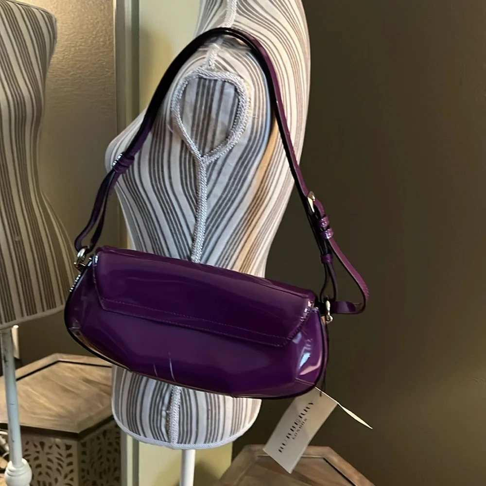 ๐ 1 hour sale. Burberry Prorsum, Patent Lilford Bag, Purple, STUNNING - Picture 16 of 17